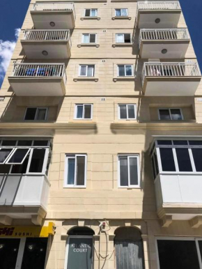 F4 Modern and Bright Apartment in Malta
